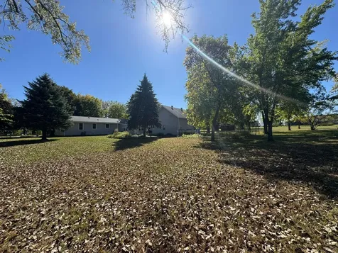 1960 Cottonwood Lake Drive Windom MN 56101