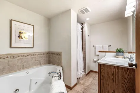 3301 Edgemere Avenue Saint Anthony MN 55418