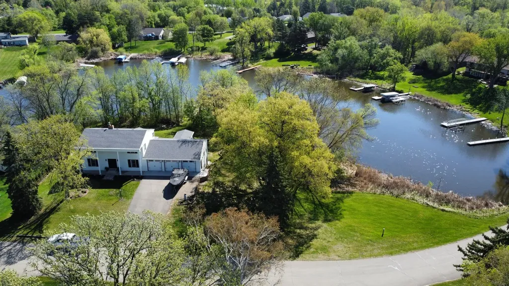 3307 Island Drive NE Alexandria MN 56308