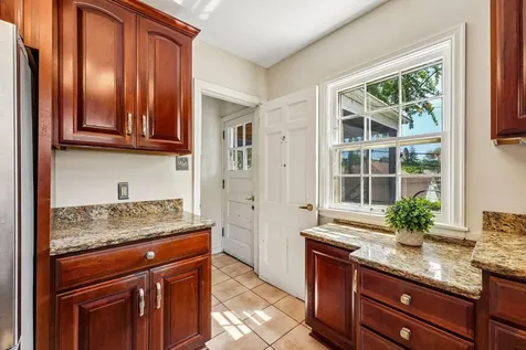 5529 Queen Avenue S Minneapolis MN 55410