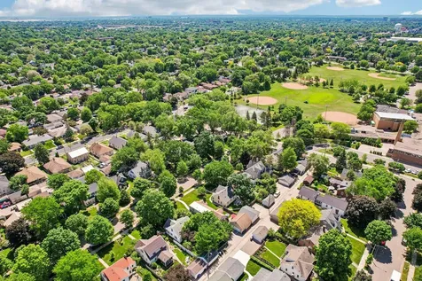 5529 Queen Avenue S Minneapolis MN 55410