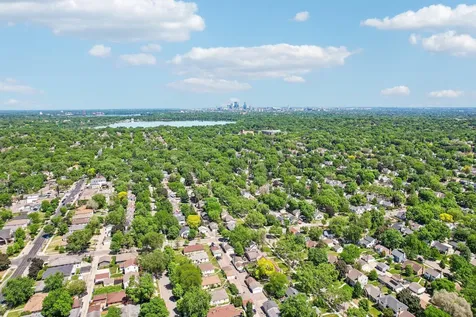 5529 Queen Avenue S Minneapolis MN 55410