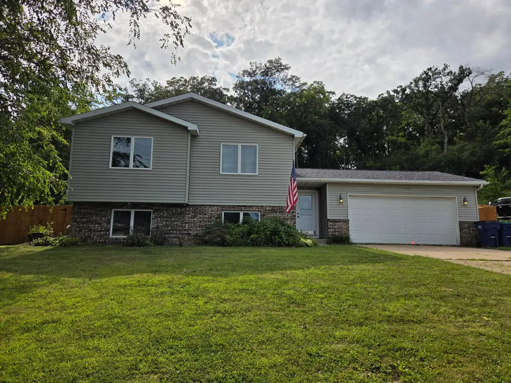 1560 Wabasha Avenue Saint Charles MN 55972