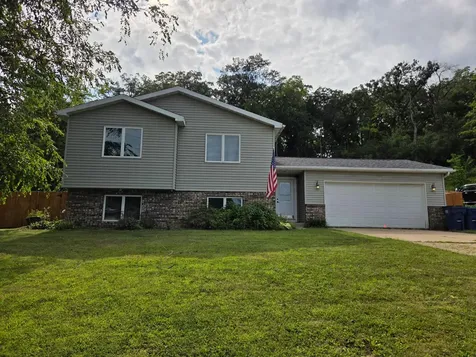 1560 Wabasha Avenue Saint Charles MN 55972