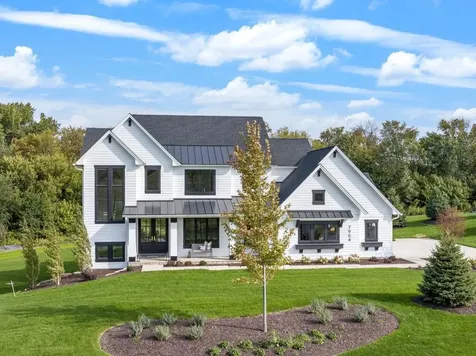 3941 White Oak Lane Chanhassen MN 55331