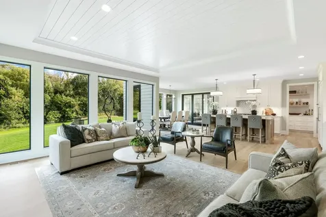 3941 White Oak Lane Chanhassen MN 55331