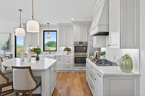 3921 White Oak Lane Chanhassen MN 55331