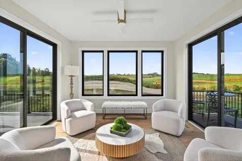 3921 White Oak Lane Chanhassen MN 55331