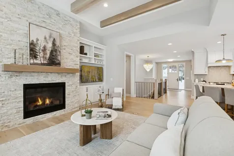 3921 White Oak Lane Chanhassen MN 55331
