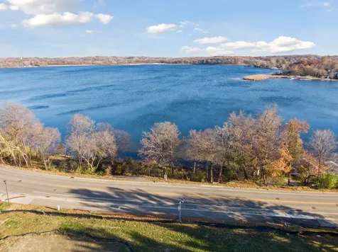 3921 White Oak Lane Chanhassen MN 55331