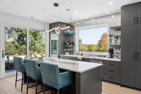 460 Indian Hill Road Chanhassen MN 55317