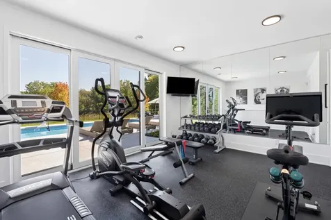 460 Indian Hill Road Chanhassen MN 55317