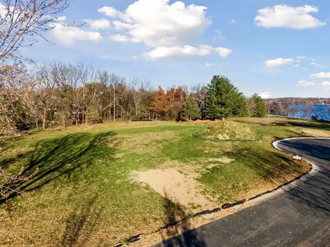 3981 White Oak Lane Chanhassen MN 55331
