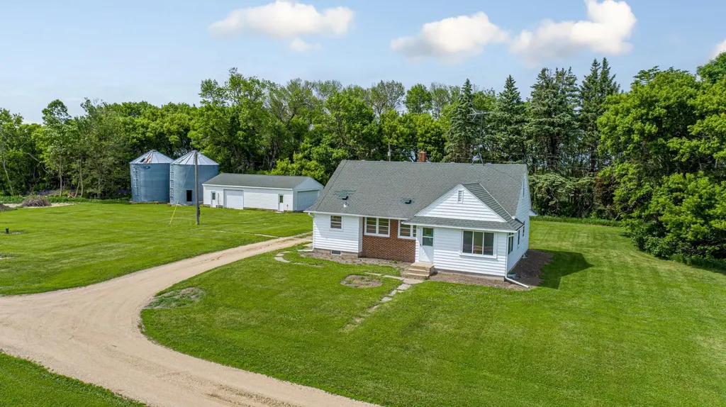 29022 431st Avenue Arlington MN 55307