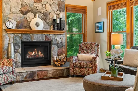 4309 Colleen Court Arden Hills MN 55112