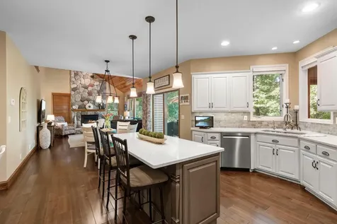 4309 Colleen Court Arden Hills MN 55112