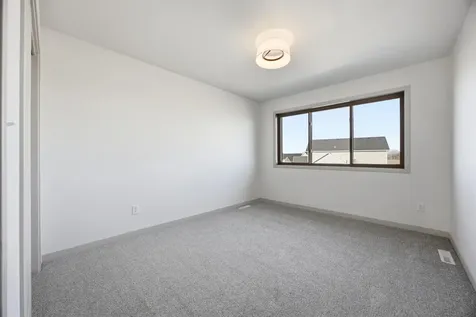 7647 Cub Creek Way Horace ND 58047