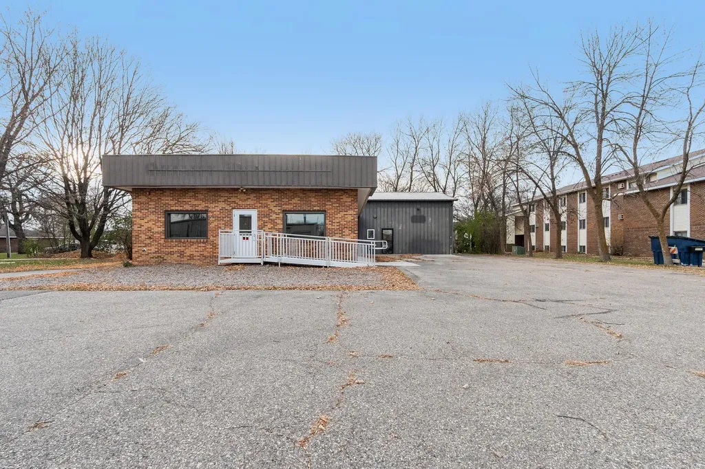2020 Fillmore Street Alexandria MN 56308