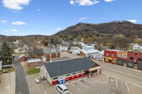 207 N Main Street Nelson WI 54756