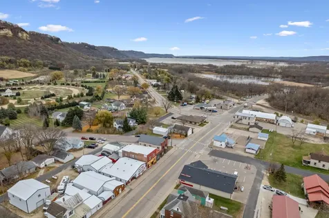 207 N Main Street Nelson WI 54756