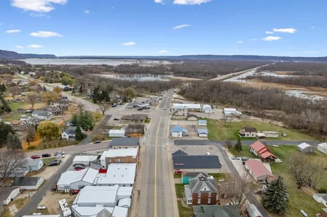 207 N Main Street Nelson WI 54756