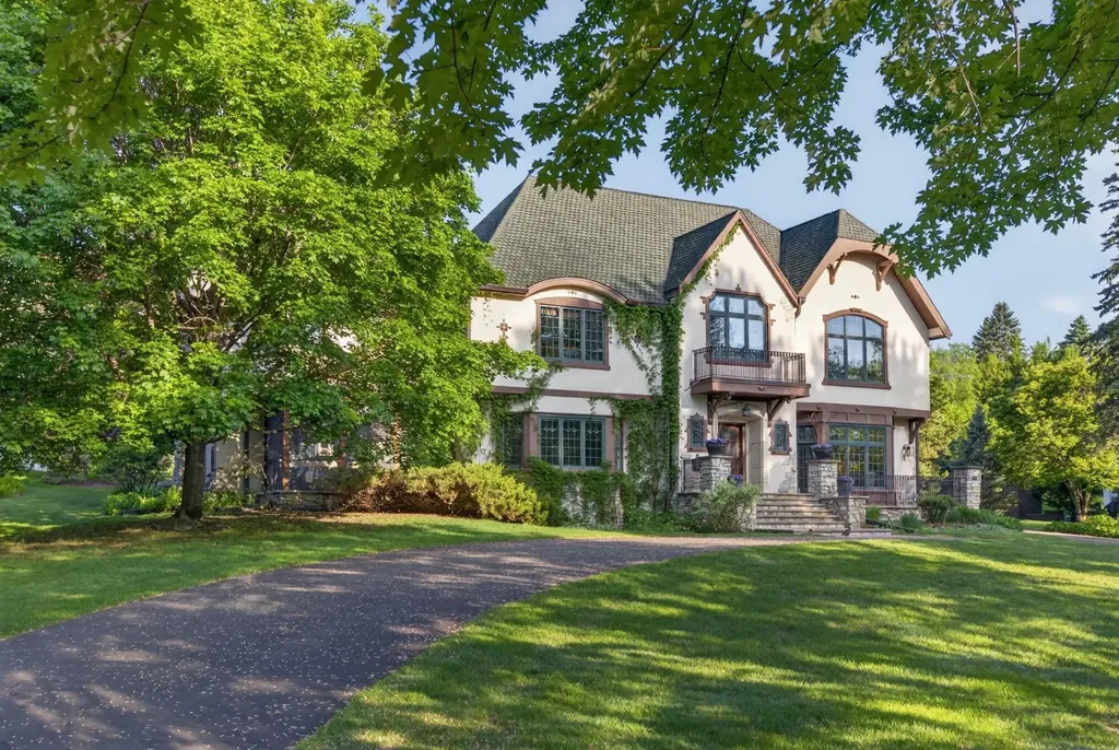 3 Circle E Edina MN 55436