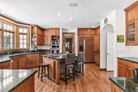 3 Circle E Edina MN 55436
