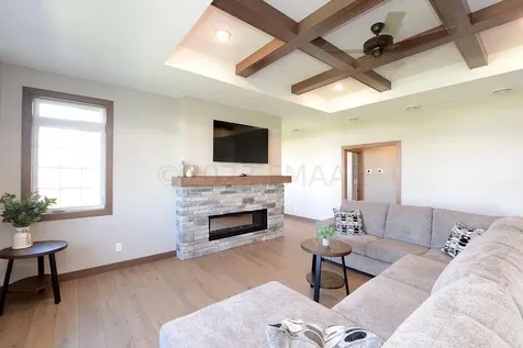 201 Emma Court Mapleton ND 58059
