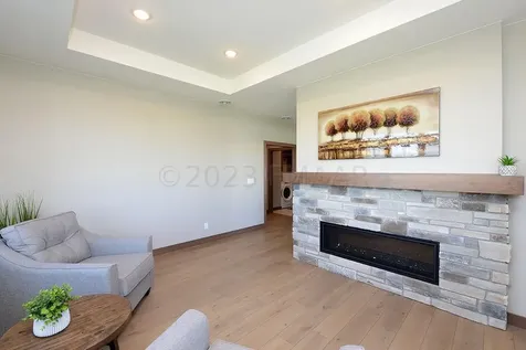 201 Emma Court Mapleton ND 58059