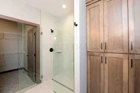 201 Emma Court Mapleton ND 58059