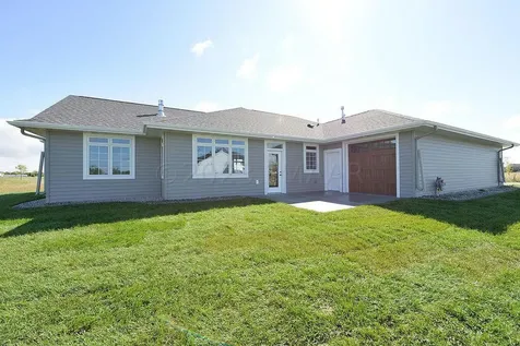 201 Emma Court Mapleton ND 58059