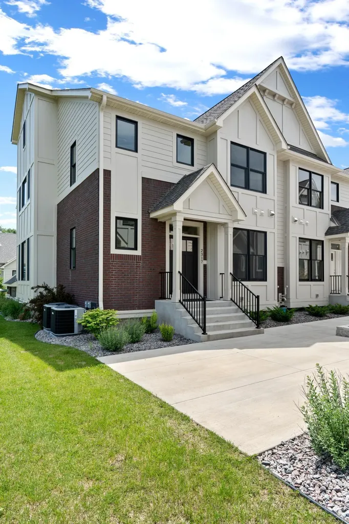 2357 Simply Living Lane Hudson WI 54016