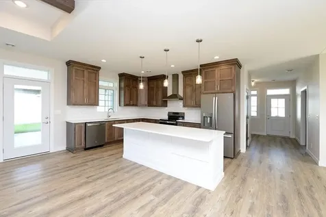235 Emma Court Mapleton ND 58059