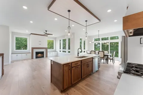 4950 Parkside Circle Eagan MN 55123
