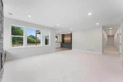 4950 Parkside Circle Eagan MN 55123