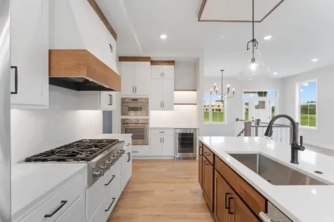 4950 Parkside Circle Eagan MN 55123