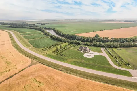 7194 180th Avenue SE Wahpeton ND 58075