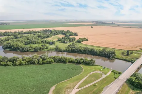 7168 180th Avenue SE Wahpeton ND 58075