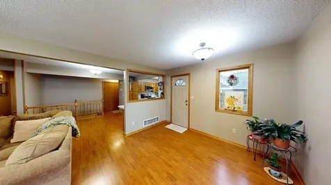 5134 E Eagle Lake Road Willmar MN 56201
