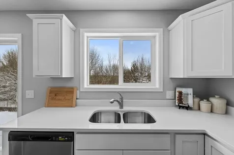 341 Ridge Road Le Sueur MN 56058