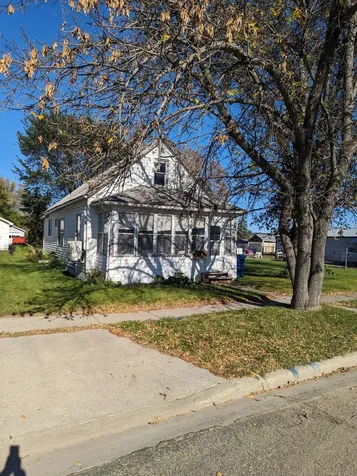 212 2nd Avenue Enderlin ND 58027