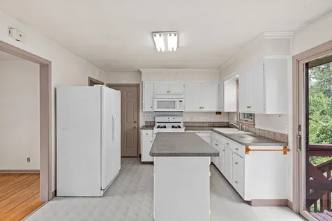1837 City Heights Drive Maplewood MN 55117