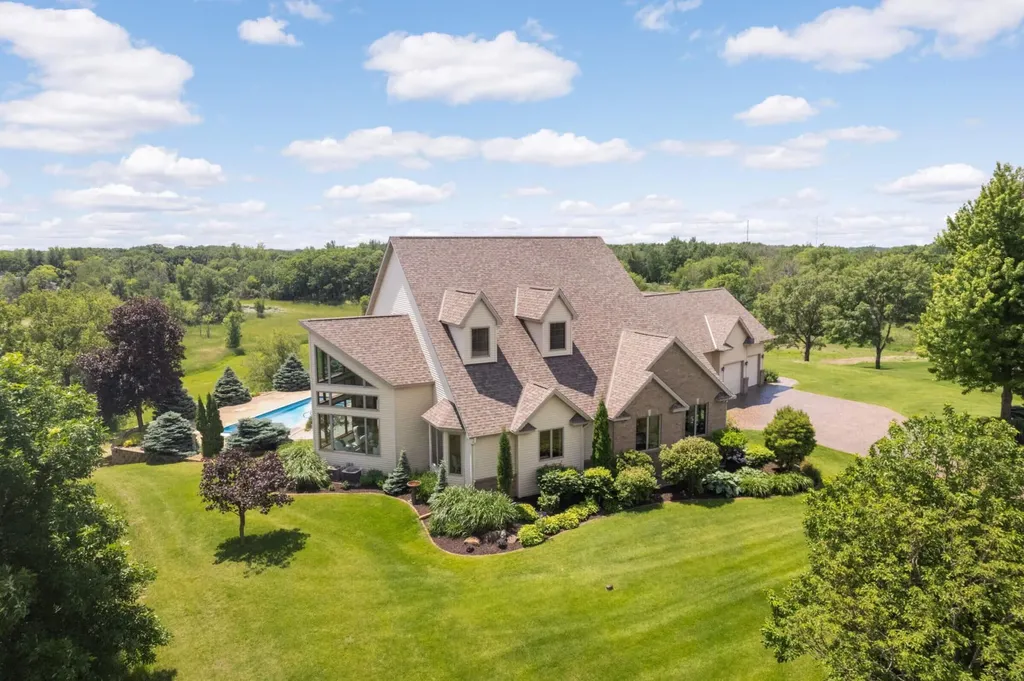 9721 Frontier Lane Lakeville MN 55044