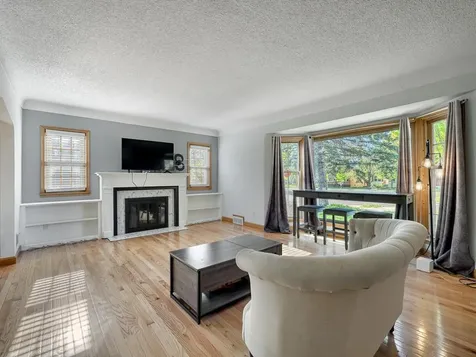 775 Wheelock Parkway E Saint Paul MN 55106