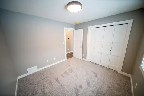809 5th Avenue NW Dodge Center MN 55927