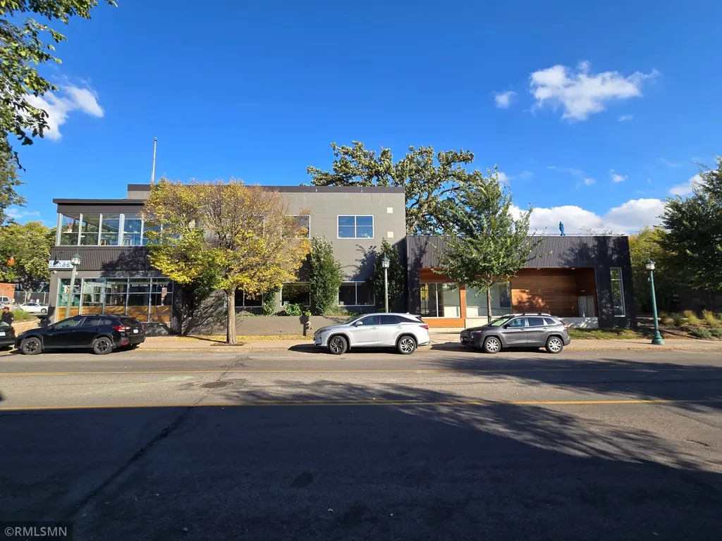 2429 Nicollet Avenue S Minneapolis MN 55404