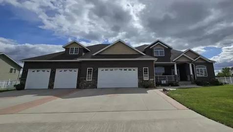 1007 6th Avenue NE Dilworth MN 56529