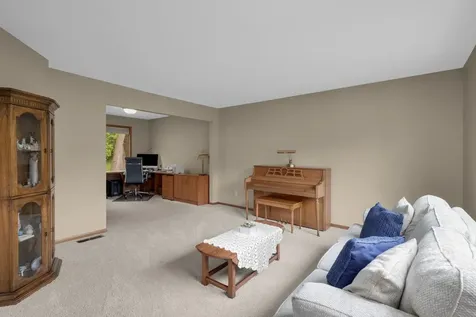 10324 170th Street W Lakeville MN 55044