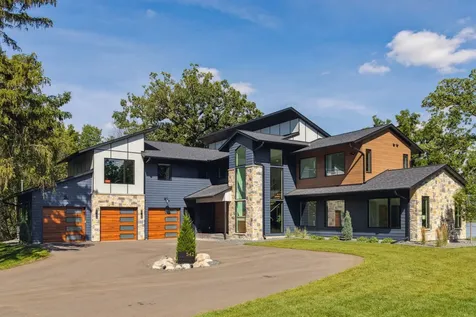20565 Linden Road Deephaven MN 55331