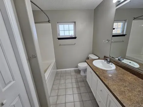 1842 52nd Street S Fargo ND 58103